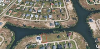 4305 NE 20th CT, Cape Coral, FL 33909