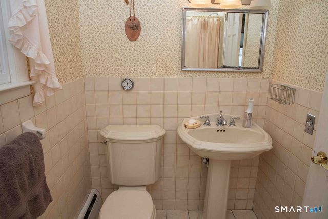 12 Craigemore Circle, Avon, CT 06001