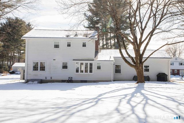12 Craigemore Circle, Avon, CT 06001