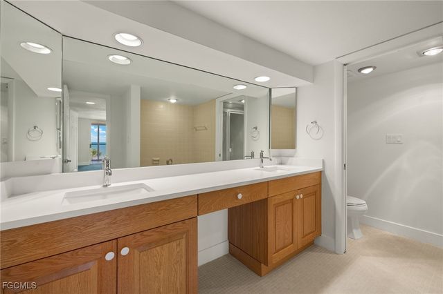 2915 W Gulf DR A201, Sanibel, FL 33957