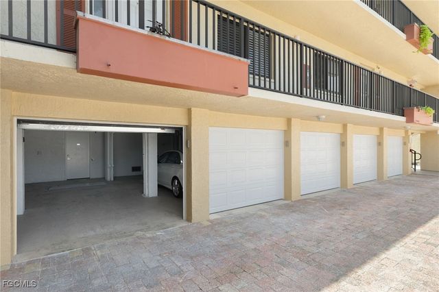 2915 W Gulf DR A201, Sanibel, FL 33957