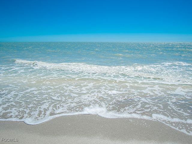 2915 W Gulf DR A201, Sanibel, FL 33957