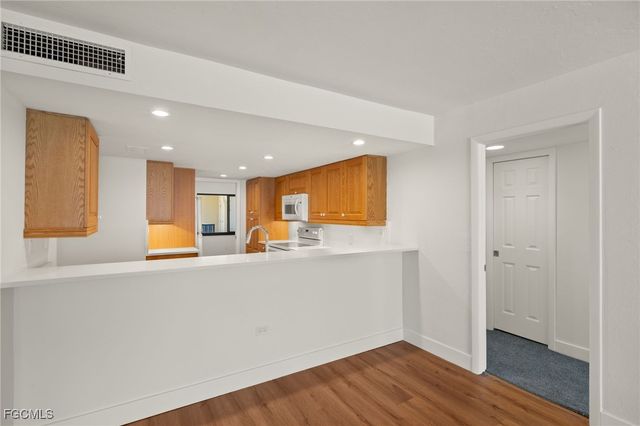 2915 W Gulf DR A201, Sanibel, FL 33957