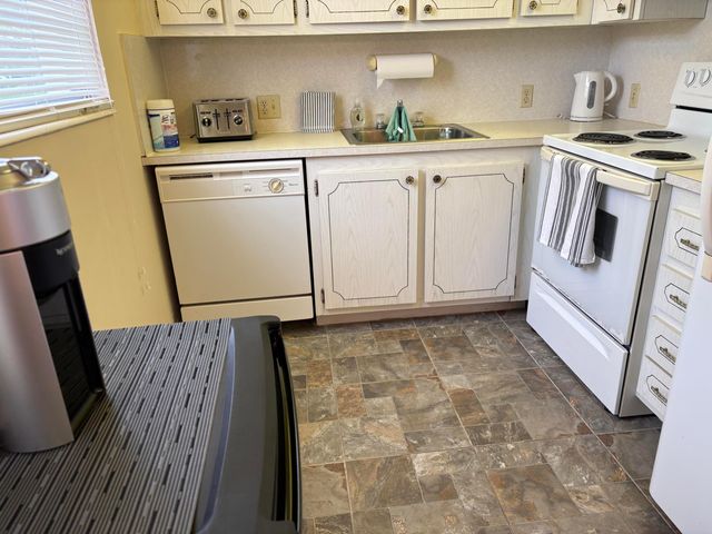 112 Preston Way 112 C, Boca Raton, FL 33434