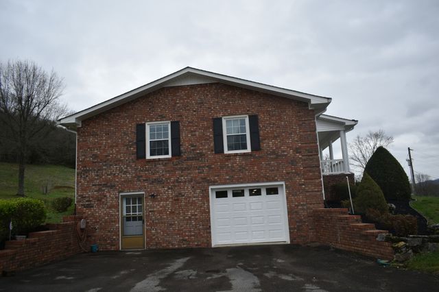 52 Plunketts Creek Cir, Carthage, TN 37030