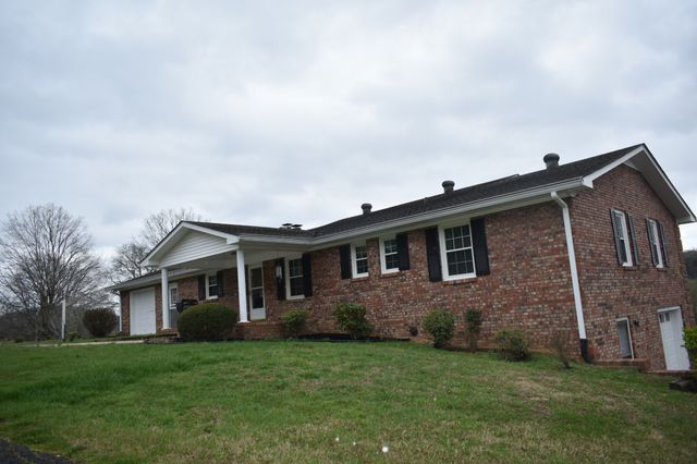 52 Plunketts Creek Cir, Carthage, TN 37030