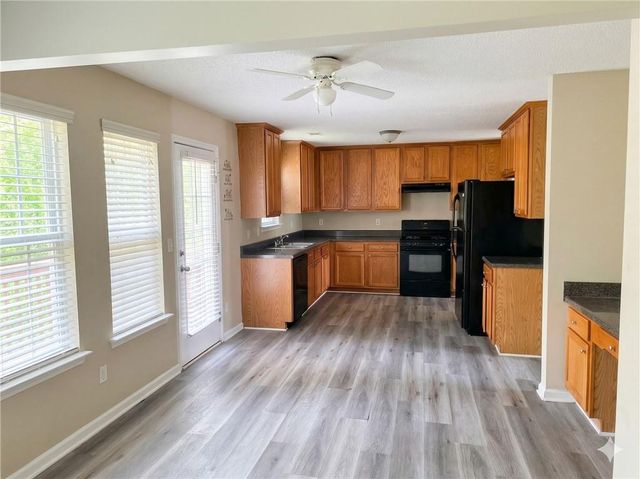 92 Revere Turn, Fairburn, GA 30213