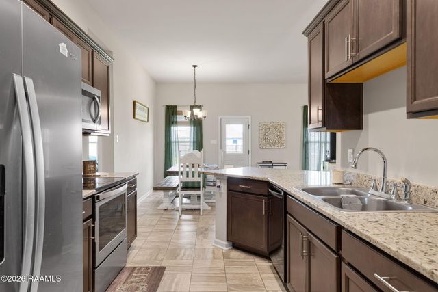 218 Hunters Hill Drive, Duson, LA 70529