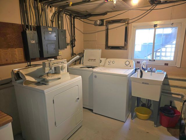 2131 N 76th Court, Elmwood Park, IL 60707