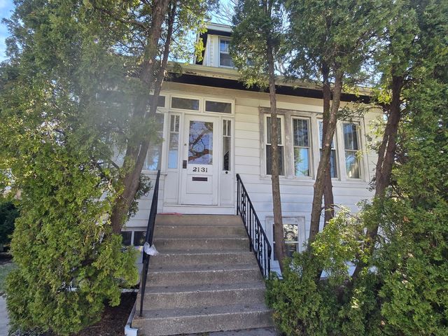 2131 N 76th Court, Elmwood Park, IL 60707