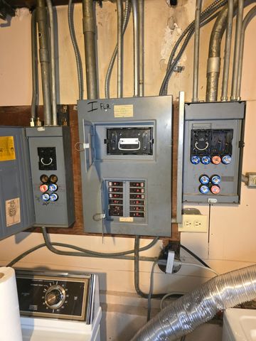 2131 N 76th Court, Elmwood Park, IL 60707