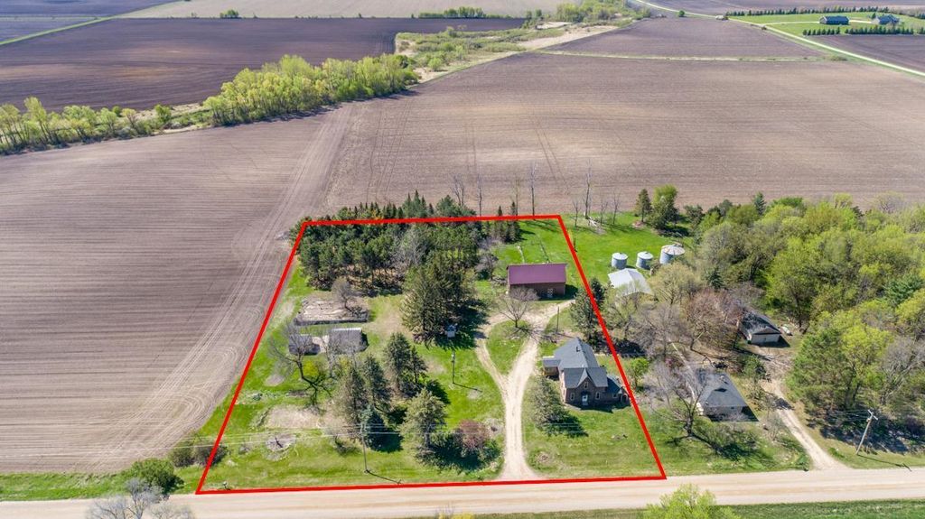 3020 320th Street E, Sciota Twp, MN 55057