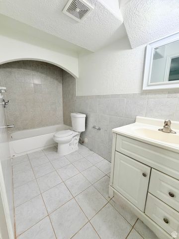 627 S JAKE GARN BLVD, Salt Lake City, UT 84104