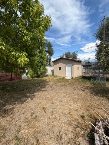 627 S JAKE GARN BLVD, Salt Lake City, UT 84104