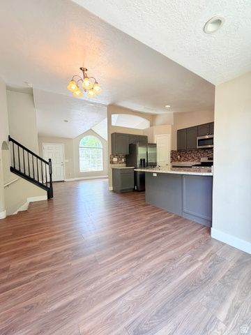 627 S JAKE GARN BLVD, Salt Lake City, UT 84104