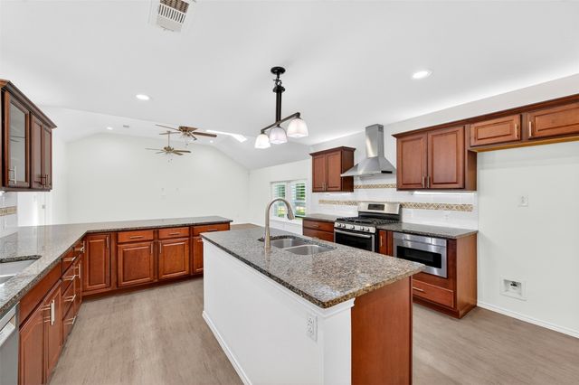 313 King Richard Street, Irving, TX 75061