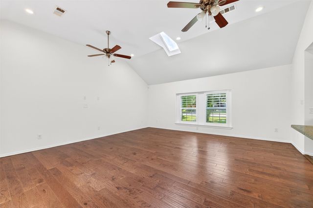 313 King Richard Street, Irving, TX 75061