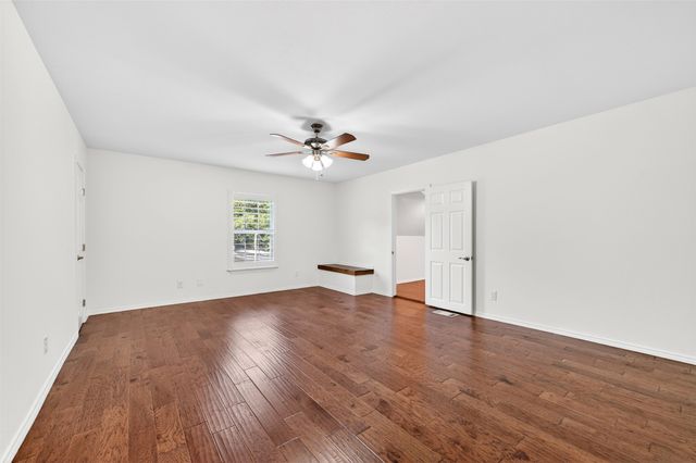 313 King Richard Street, Irving, TX 75061