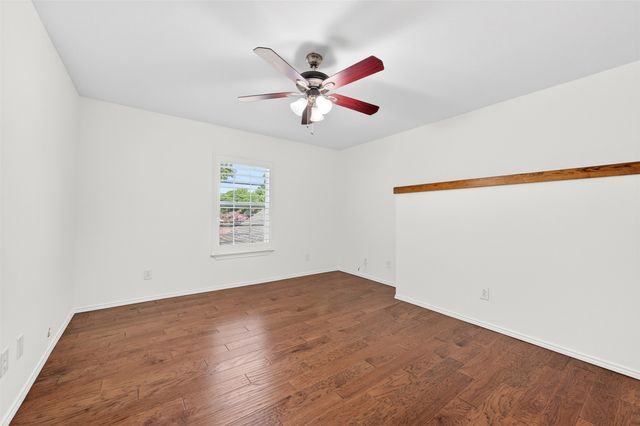 313 King Richard Street, Irving, TX 75061