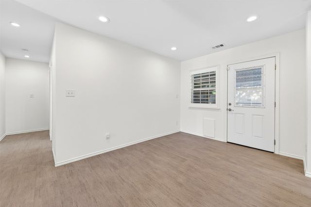 313 King Richard Street, Irving, TX 75061