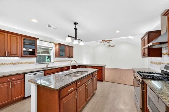 313 King Richard Street, Irving, TX 75061