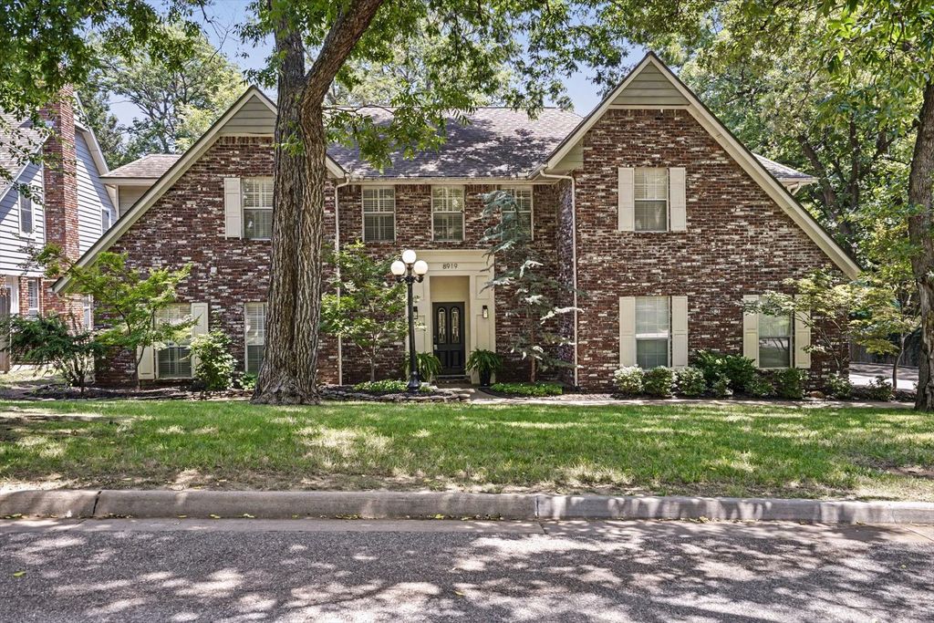 8919 S Lakewood Avenue, Tulsa, OK 74137