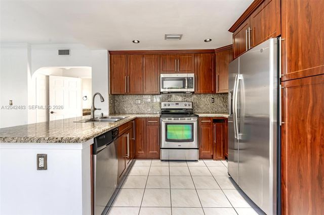 4671 SW 154th Place, Miami, FL 33185
