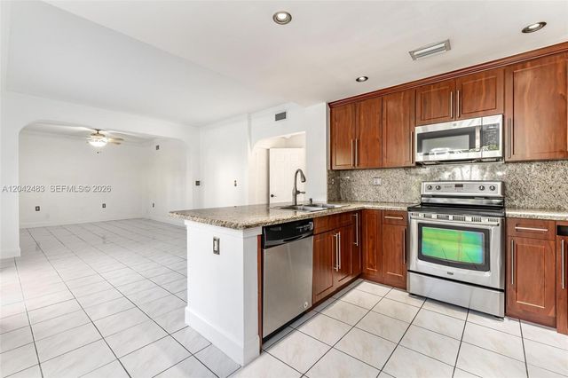 4671 SW 154th Place, Miami, FL 33185