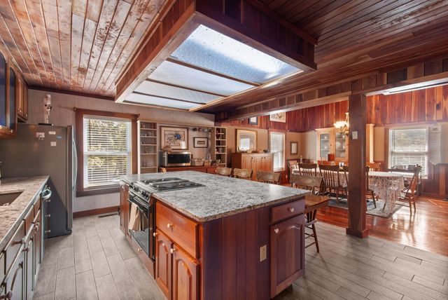 1927 Fowler Hollow Rd, Lynnville, TN 38472