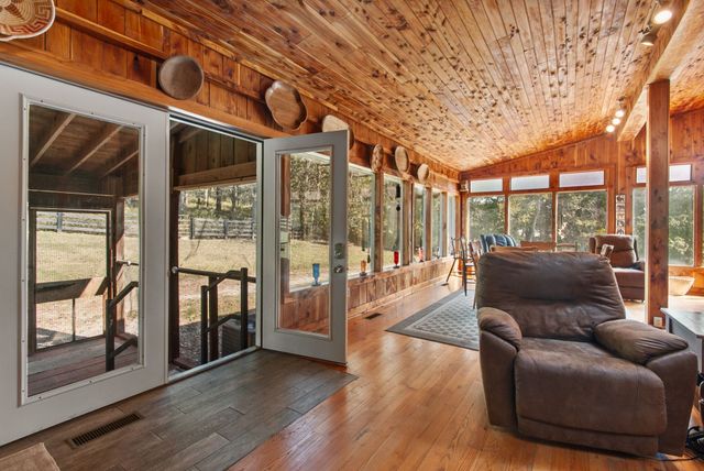 1927 Fowler Hollow Rd, Lynnville, TN 38472