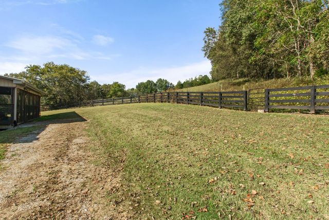 1927 Fowler Hollow Rd, Lynnville, TN 38472