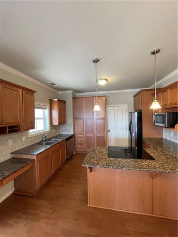 767 N Rupple Road, Fayetteville, AR 72704