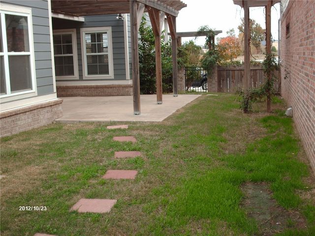 767 N Rupple Road, Fayetteville, AR 72704