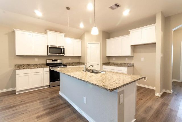 1022 Fannin Street, Brenham, TX 77833