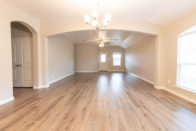 1022 Fannin Street, Brenham, TX 77833