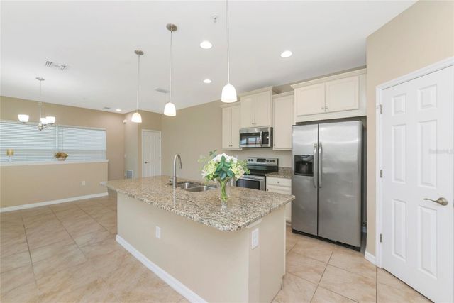 4296 EXPEDITION WAY 104, Osprey, FL 34229