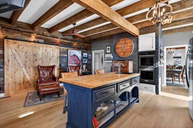 865 El Oro Dr, Auburn, CA 95603