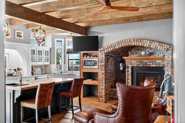 865 El Oro Dr, Auburn, CA 95603