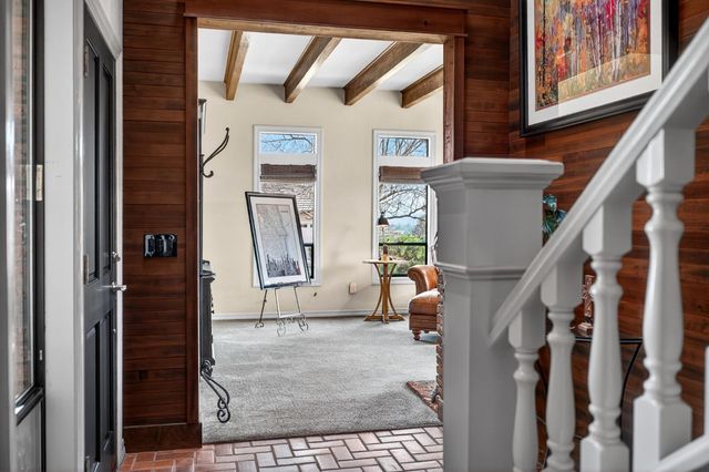 865 El Oro Dr, Auburn, CA 95603