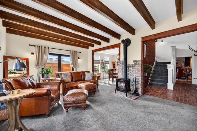 865 El Oro Dr, Auburn, CA 95603