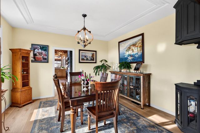 865 El Oro Dr, Auburn, CA 95603