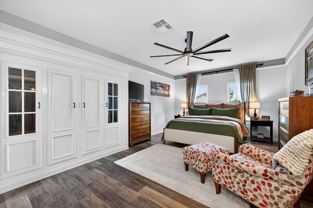 865 El Oro Dr, Auburn, CA 95603