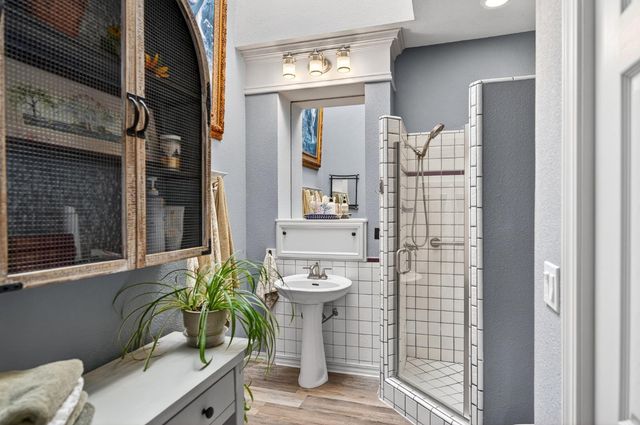 865 El Oro Dr, Auburn, CA 95603