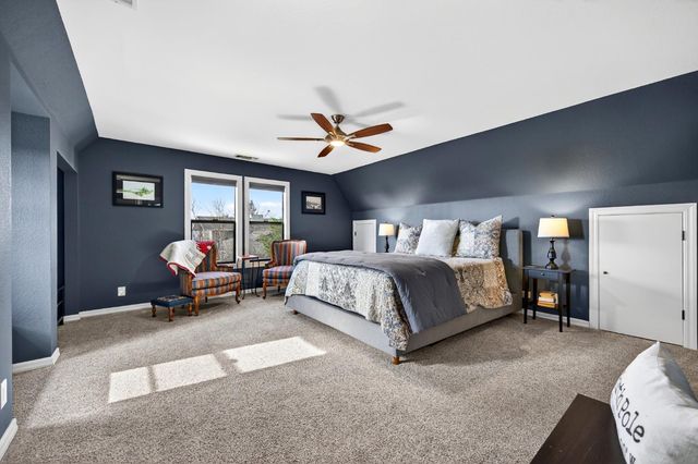 865 El Oro Dr, Auburn, CA 95603