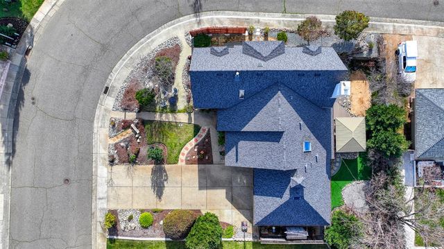 865 El Oro Dr, Auburn, CA 95603