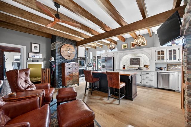 865 El Oro Dr, Auburn, CA 95603