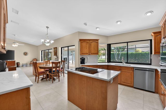 5111 NW 85th Road, Coral Springs, FL 33067