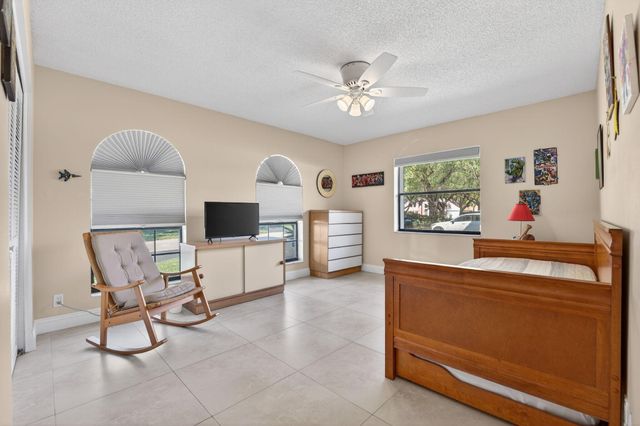5111 NW 85th Road, Coral Springs, FL 33067