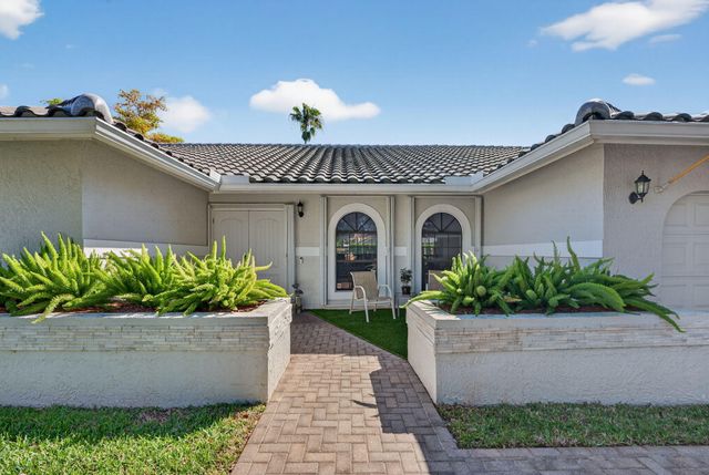 5111 NW 85th Road, Coral Springs, FL 33067