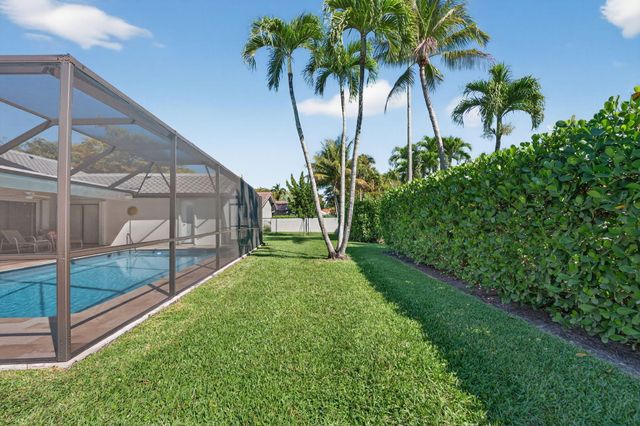 5111 NW 85th Road, Coral Springs, FL 33067